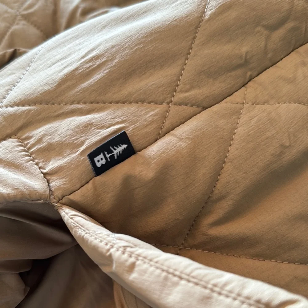 Bass Tan Quilted womens puffer Jacket NWT L
